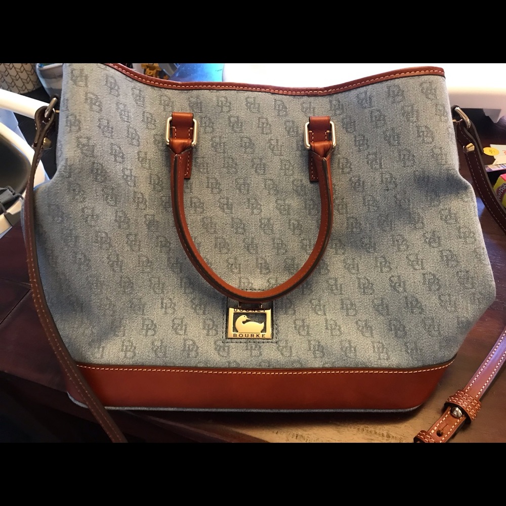 Large Dooney and Bourke shoulder bag